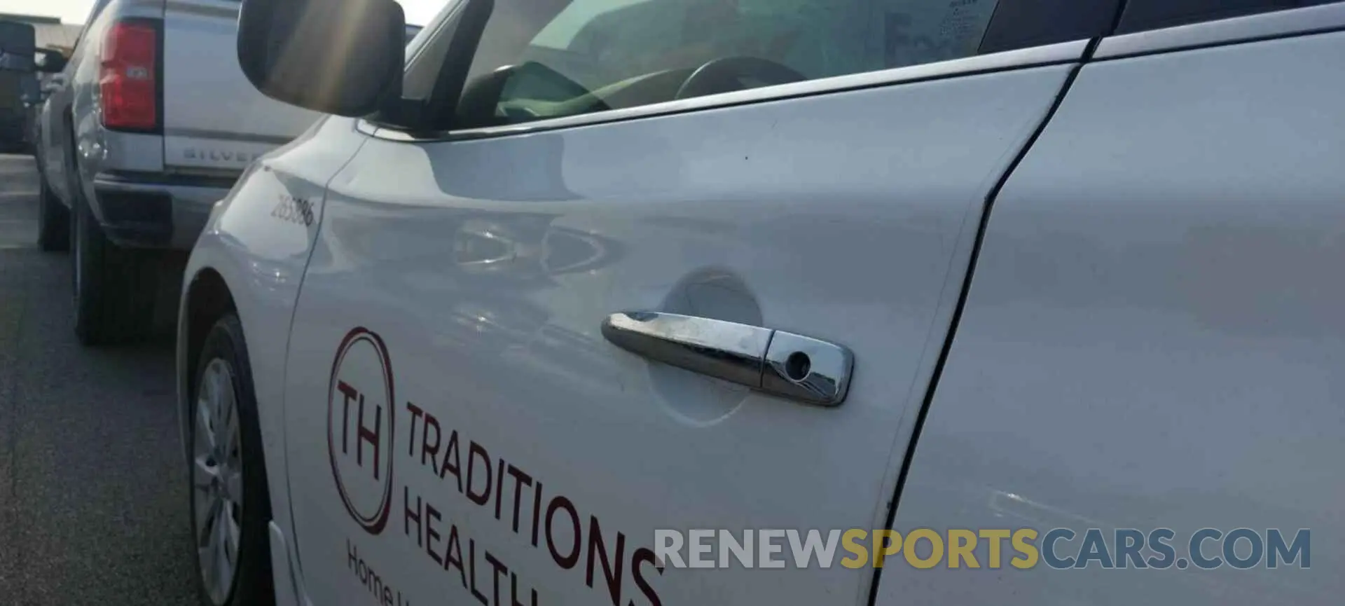 4 Photograph of a damaged car 3N1AB7AP0KY265886 NISSAN SENTRA 2019