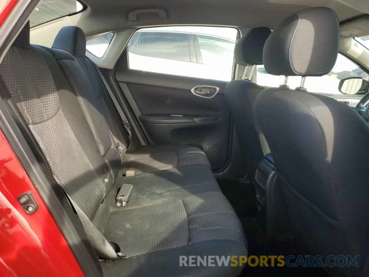 10 Фотография поврежденного автомобиля 3N1AB7AP0KY307506 NISSAN SENTRA 2019