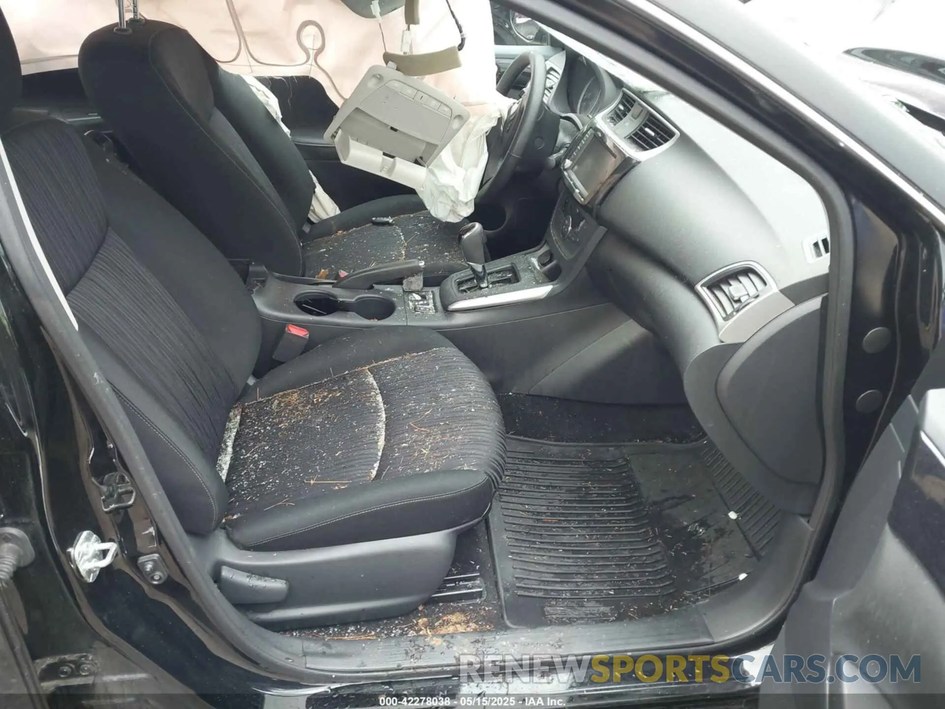 5 Фотография поврежденного автомобиля 3N1AB7AP0KY317744 NISSAN SENTRA 2019