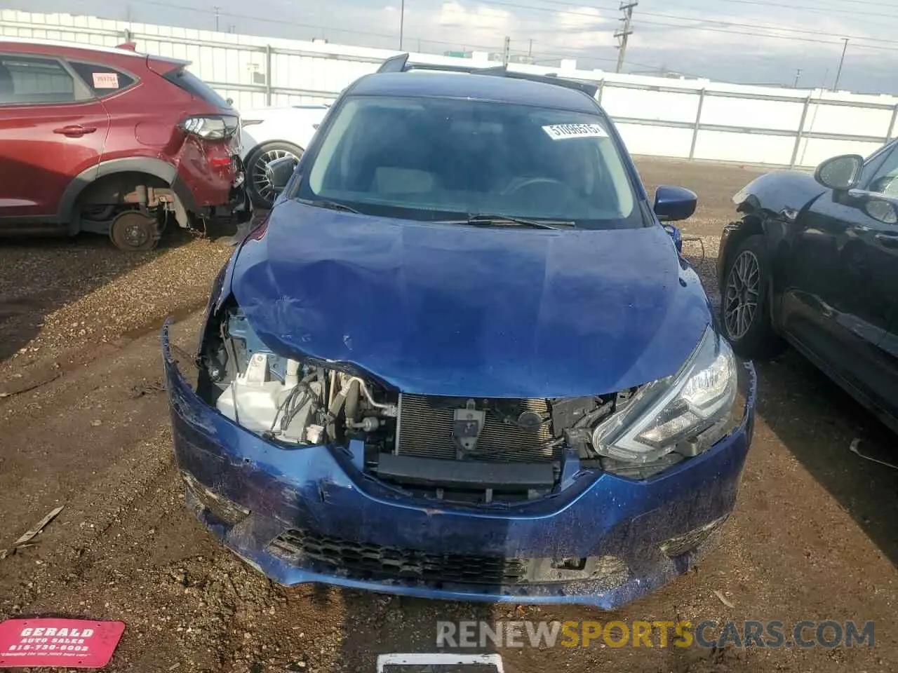 5 Photograph of a damaged car 3N1AB7AP0KY323981 NISSAN SENTRA 2019