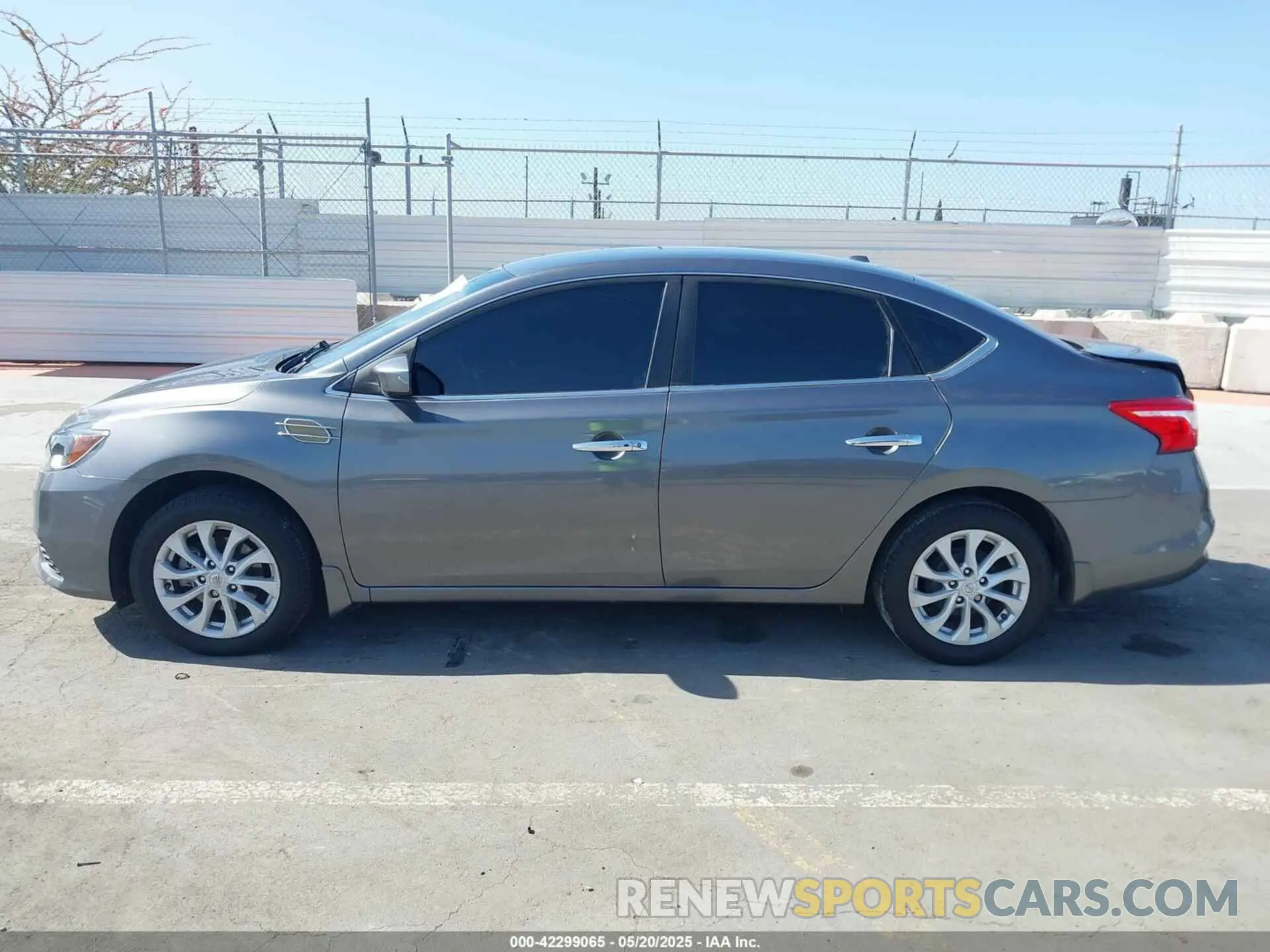 14 Photograph of a damaged car 3N1AB7AP0KY377054 NISSAN SENTRA 2019