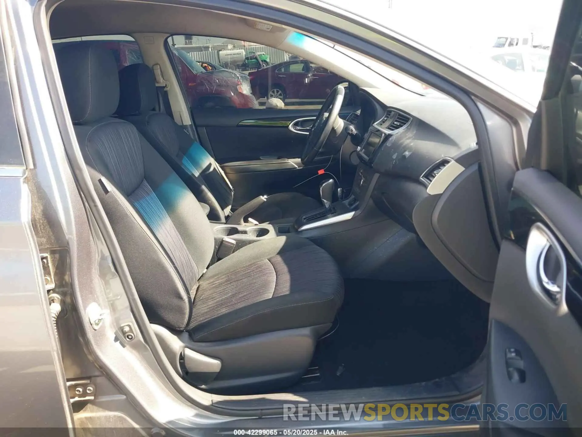 5 Photograph of a damaged car 3N1AB7AP0KY377054 NISSAN SENTRA 2019