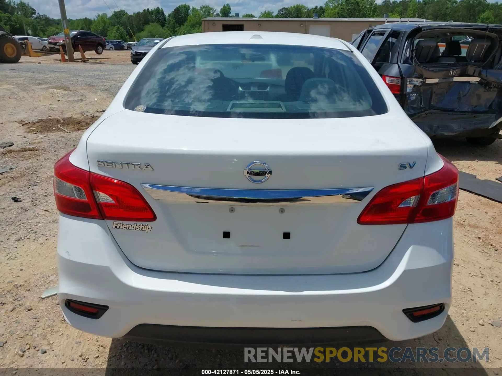16 Photograph of a damaged car 3N1AB7AP0KY378544 NISSAN SENTRA 2019