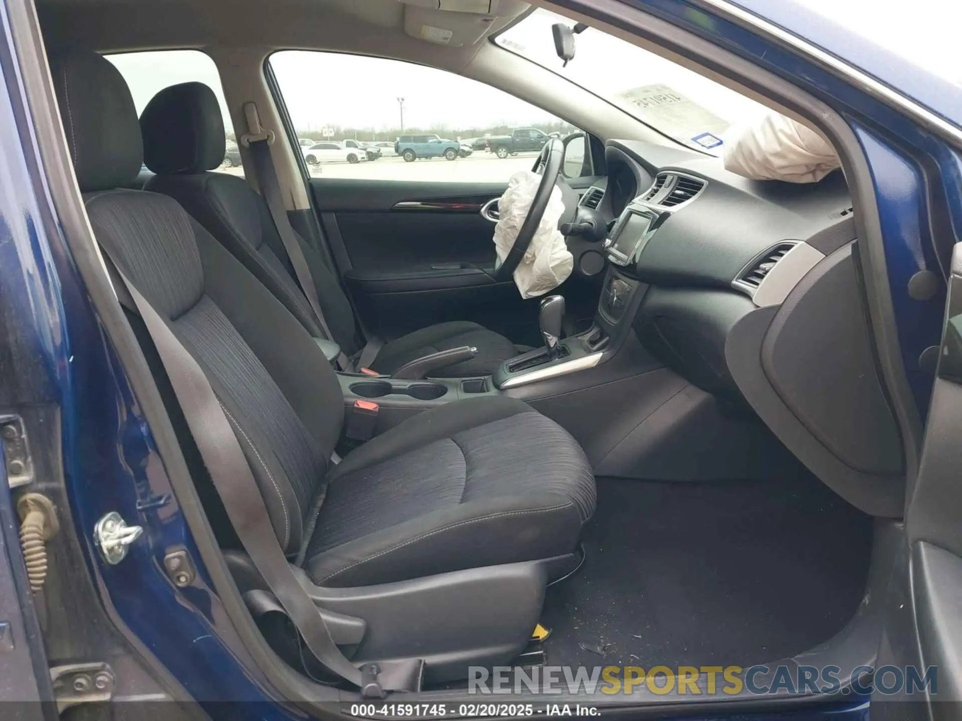 5 Photograph of a damaged car 3N1AB7AP0KY389382 NISSAN SENTRA 2019