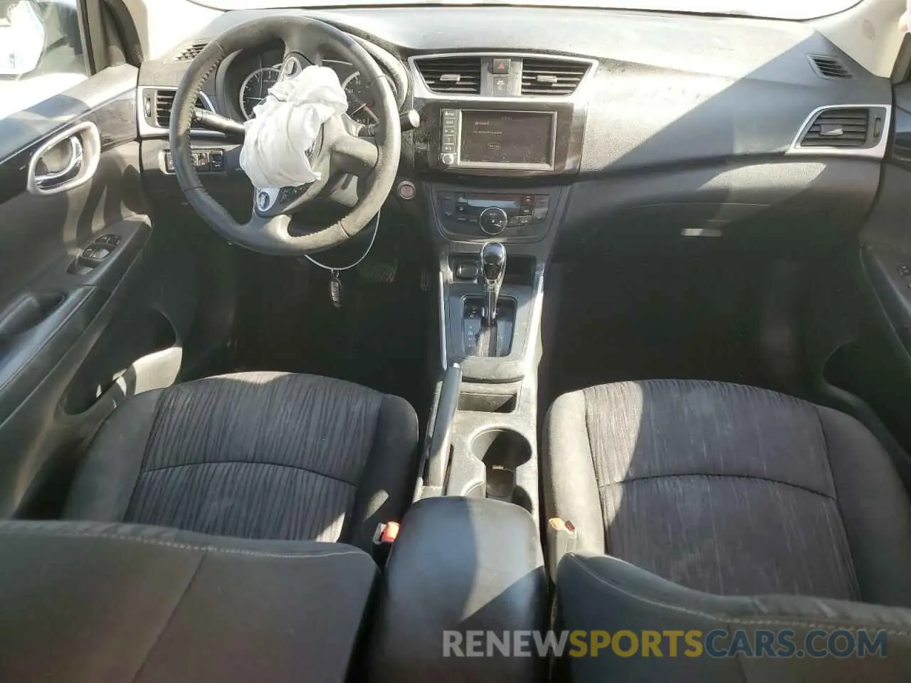 8 Photograph of a damaged car 3N1AB7AP0KY425801 NISSAN SENTRA 2019