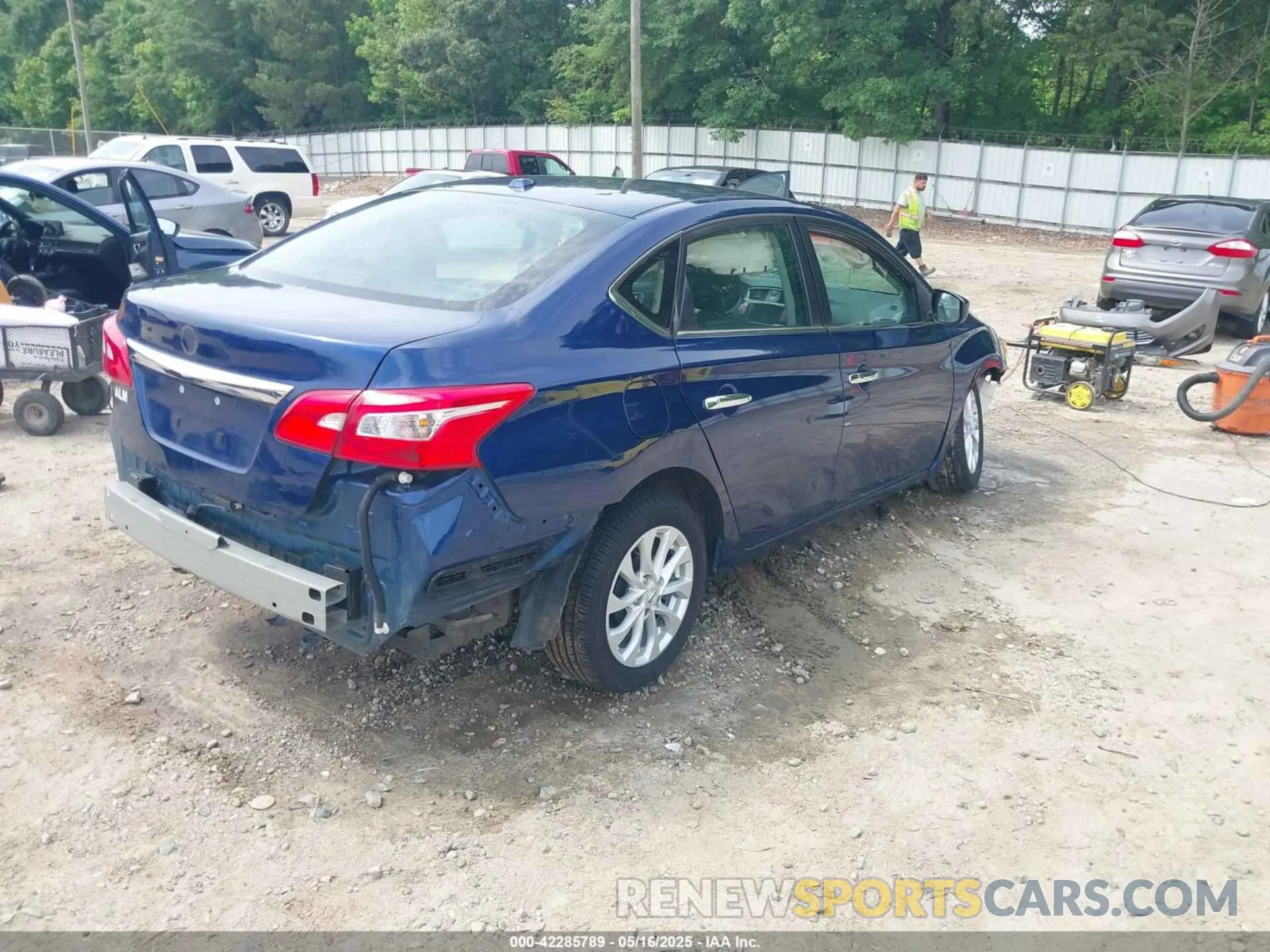 4 Фотография поврежденного автомобиля 3N1AB7AP0KY431422 NISSAN SENTRA 2019