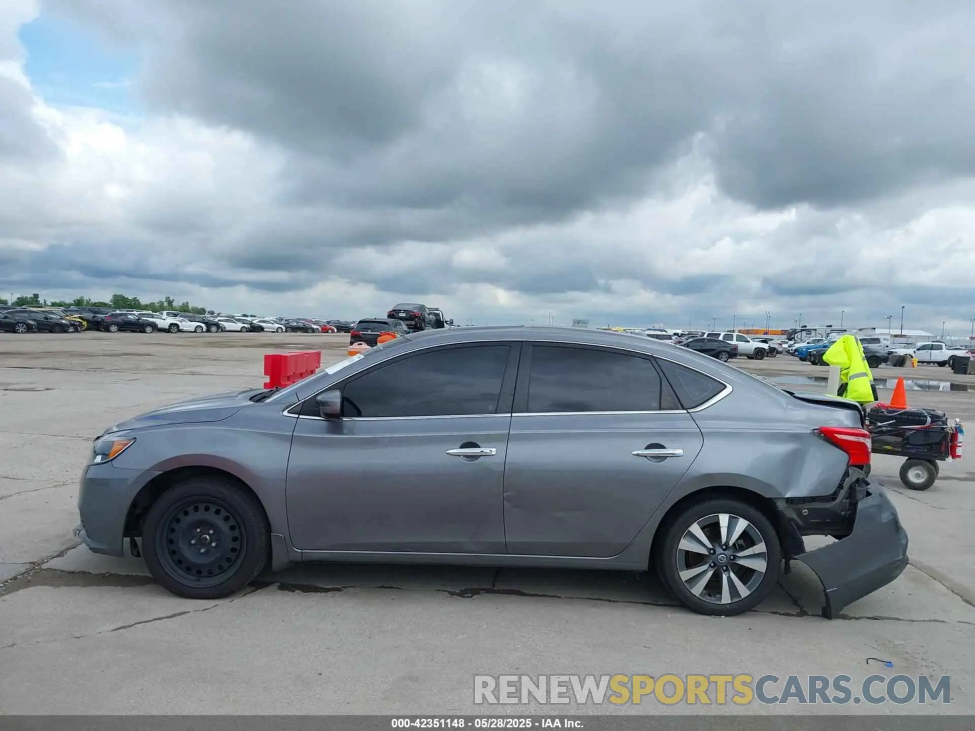 15 Photograph of a damaged car 3N1AB7AP0KY453369 NISSAN SENTRA 2019