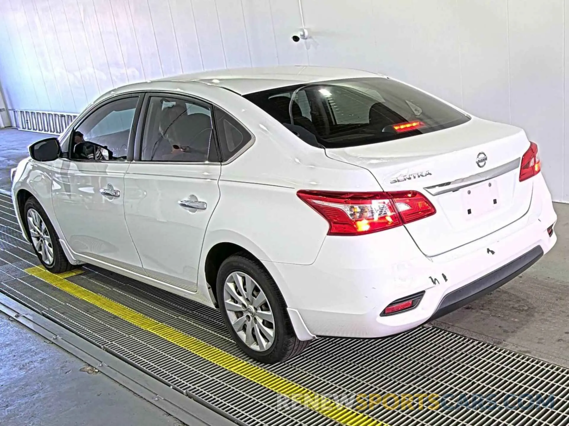 17 Photograph of a damaged car 3N1AB7AP1KY206782 NISSAN SENTRA 2019