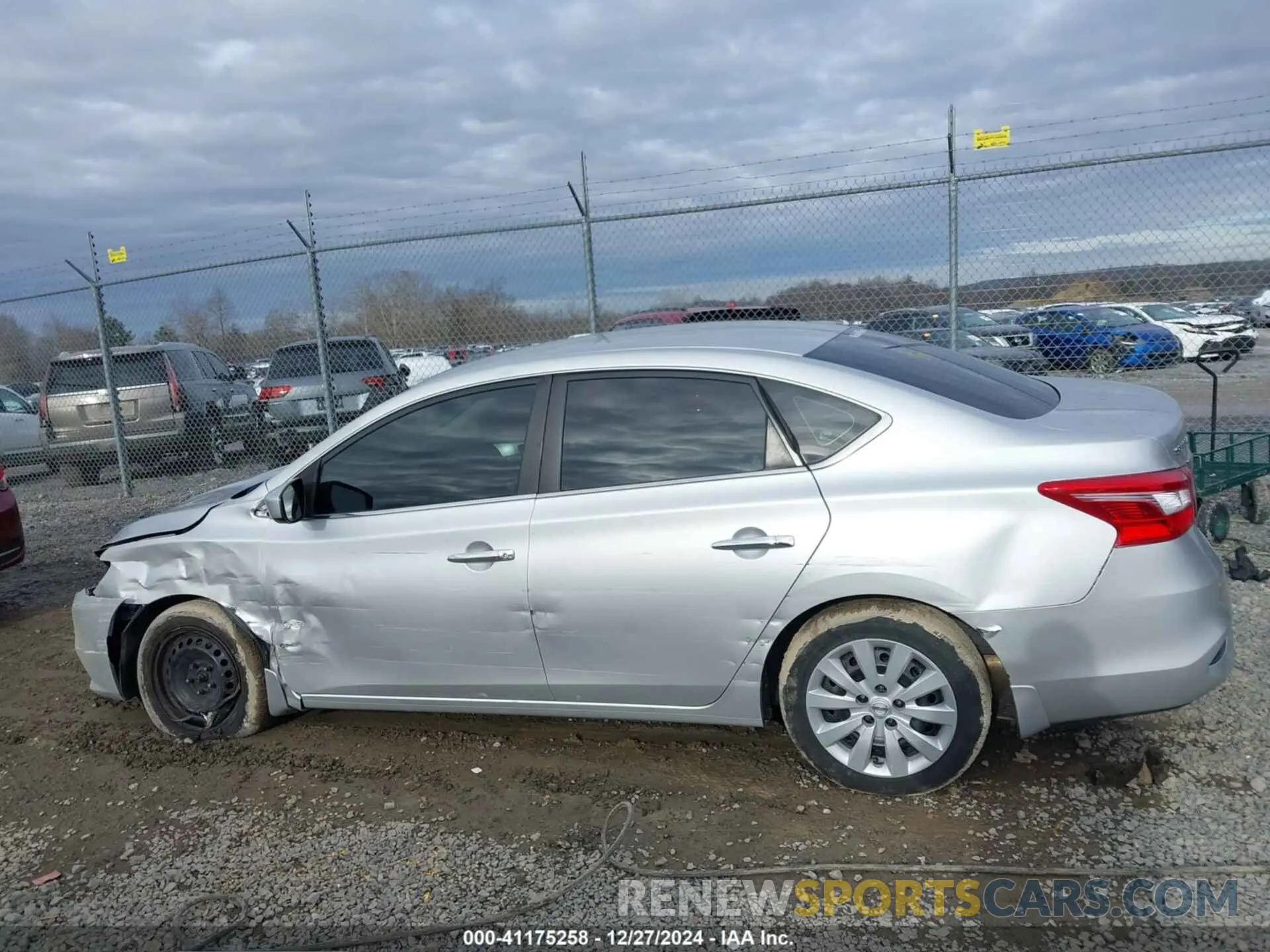 14 Фотография поврежденного автомобиля 3N1AB7AP1KY209276 NISSAN SENTRA 2019
