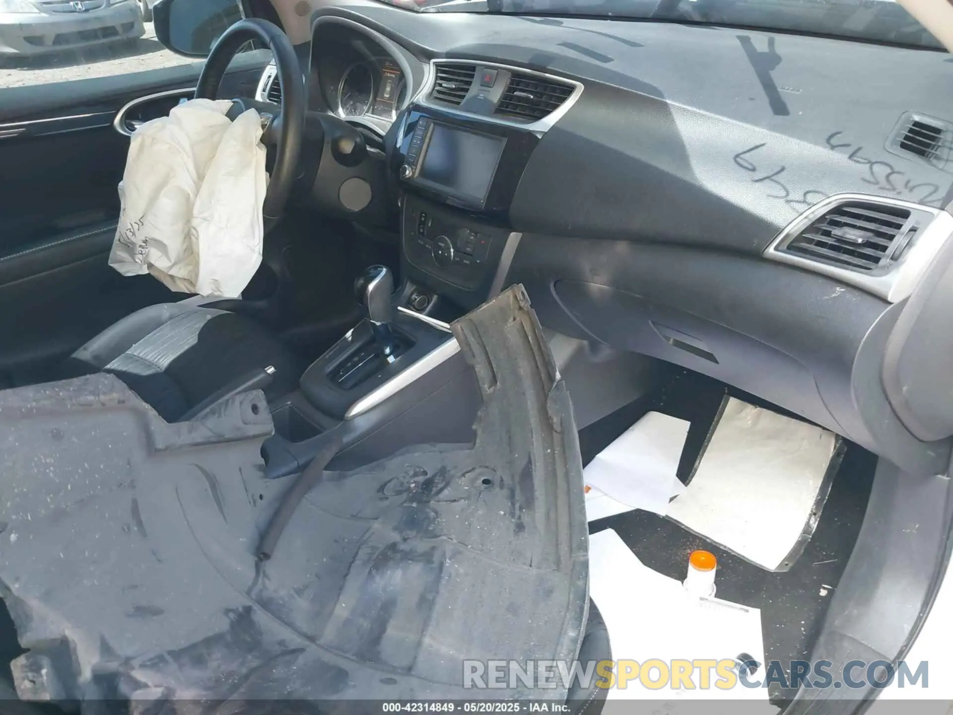 5 Photograph of a damaged car 3N1AB7AP1KY214607 NISSAN SENTRA 2019