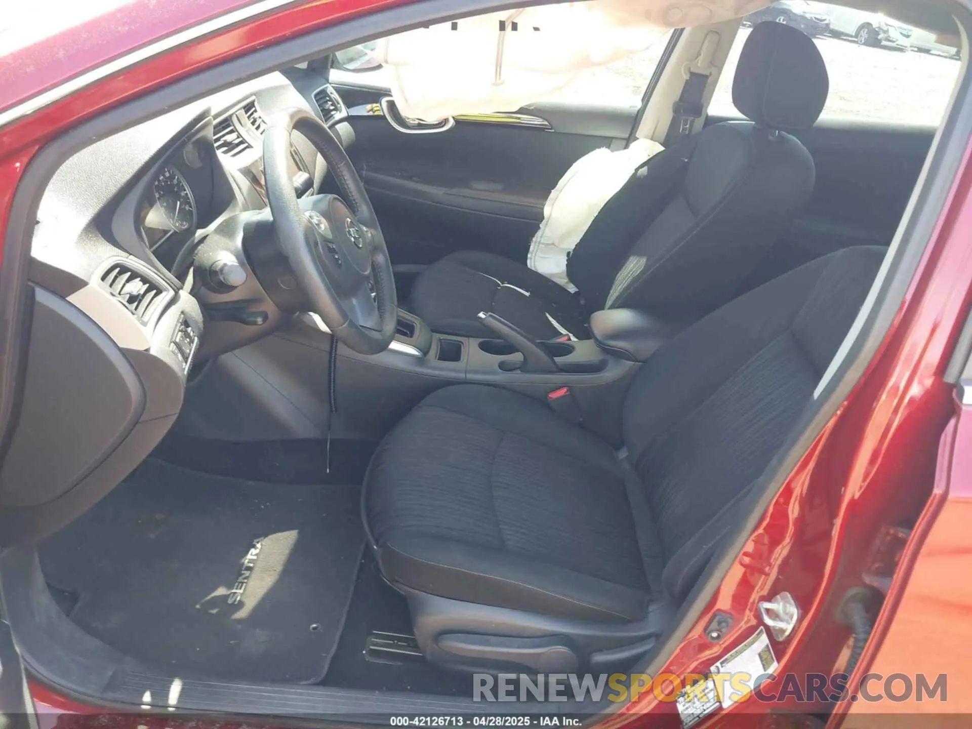 5 Фотография поврежденного автомобиля 3N1AB7AP1KY273950 NISSAN SENTRA 2019