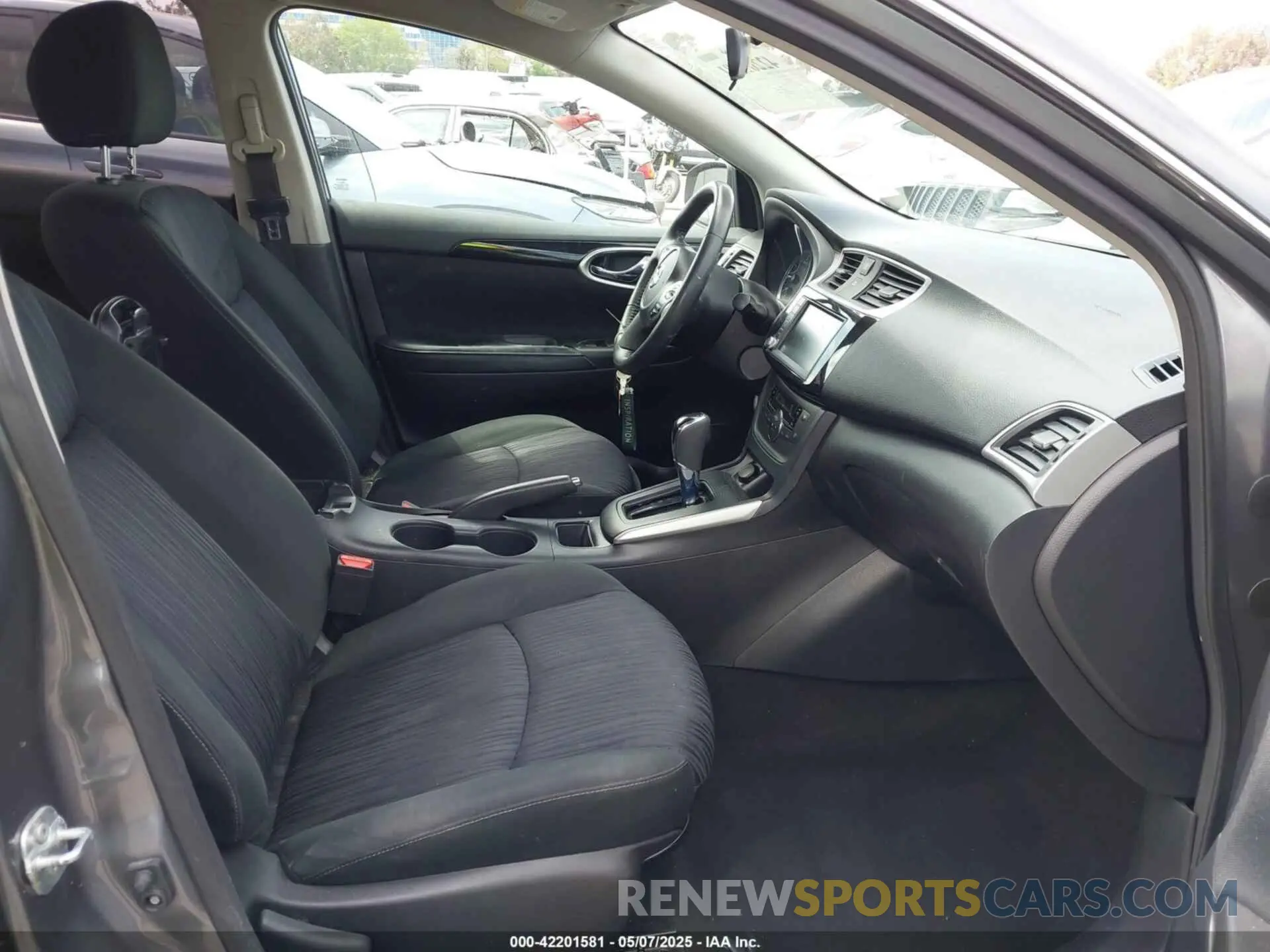 5 Photograph of a damaged car 3N1AB7AP1KY297536 NISSAN SENTRA 2019