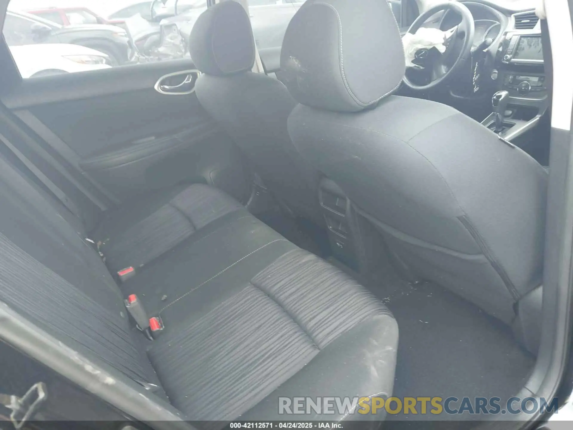 8 Фотография поврежденного автомобиля 3N1AB7AP1KY352664 NISSAN SENTRA 2019