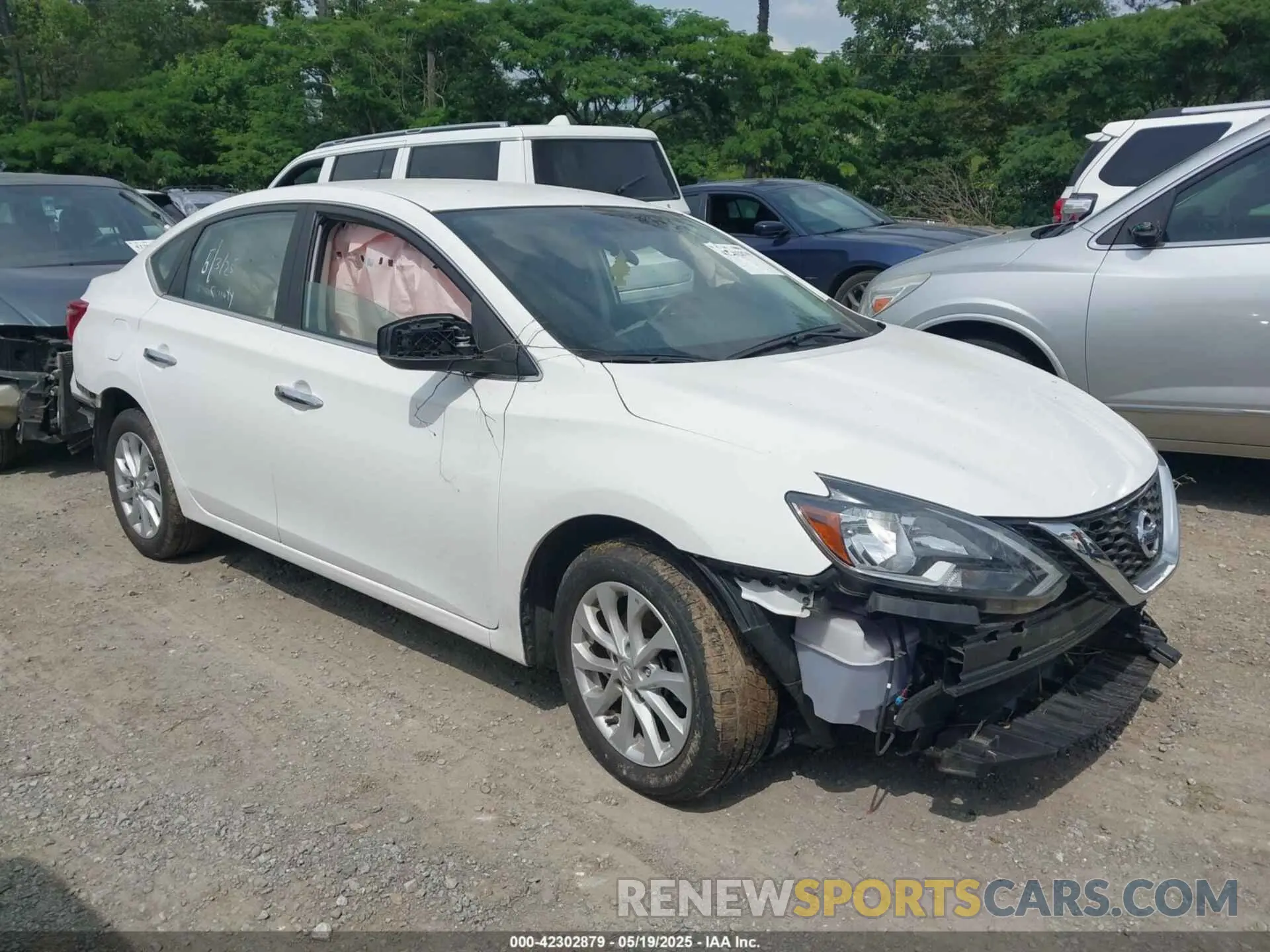 1 Фотография поврежденного автомобиля 3N1AB7AP1KY364586 NISSAN SENTRA 2019