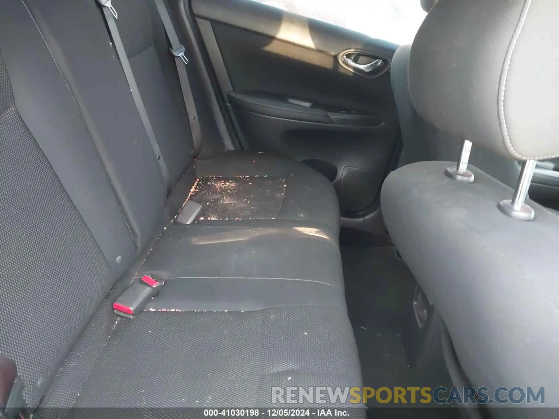 8 Фотография поврежденного автомобиля 3N1AB7AP1KY372526 NISSAN SENTRA 2019