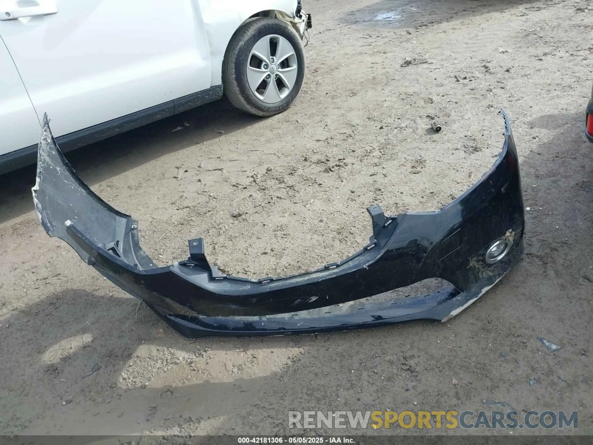 12 Photograph of a damaged car 3N1AB7AP1KY399709 NISSAN SENTRA 2019