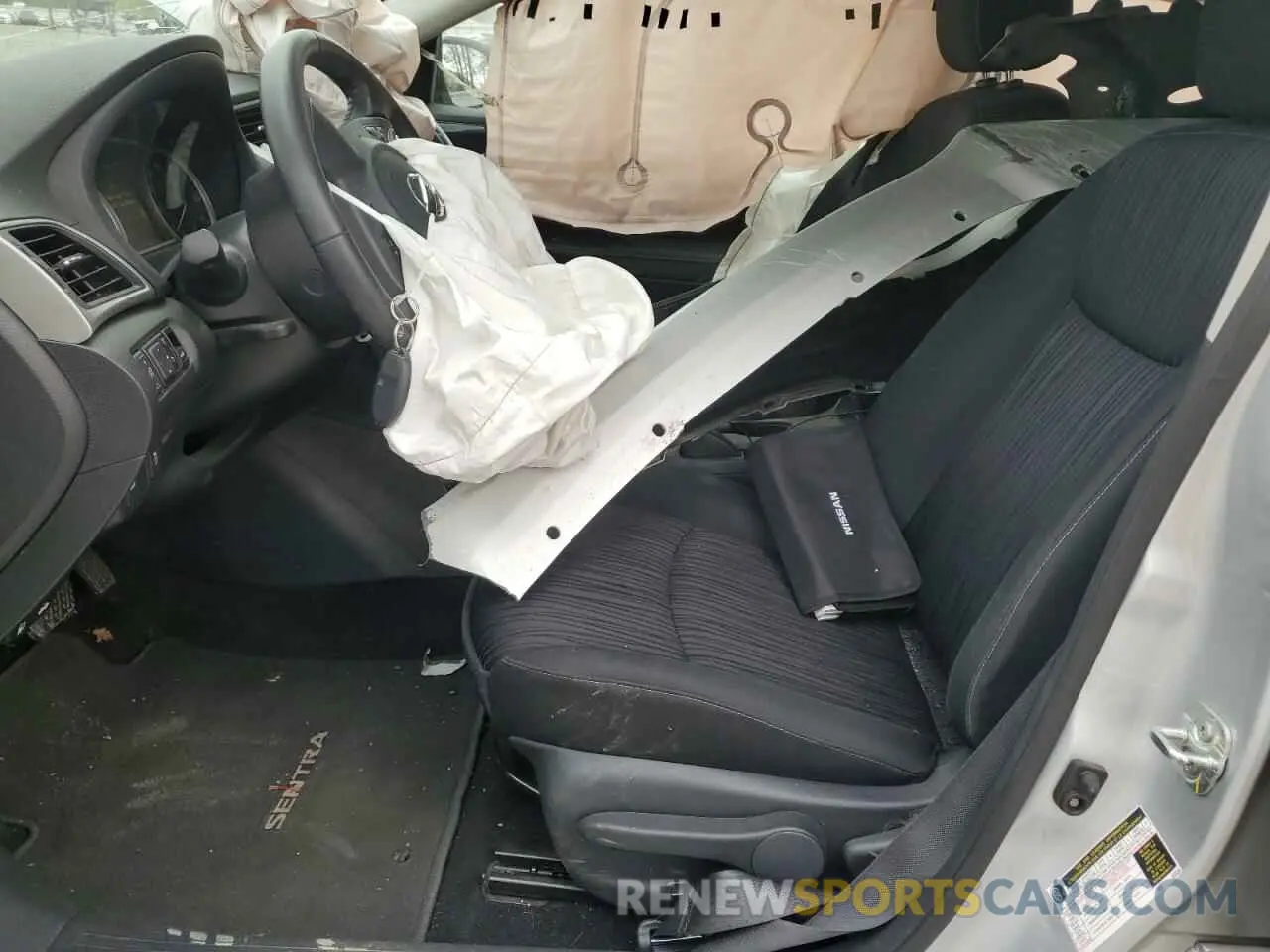 7 Фотография поврежденного автомобиля 3N1AB7AP1KY400048 NISSAN SENTRA 2019