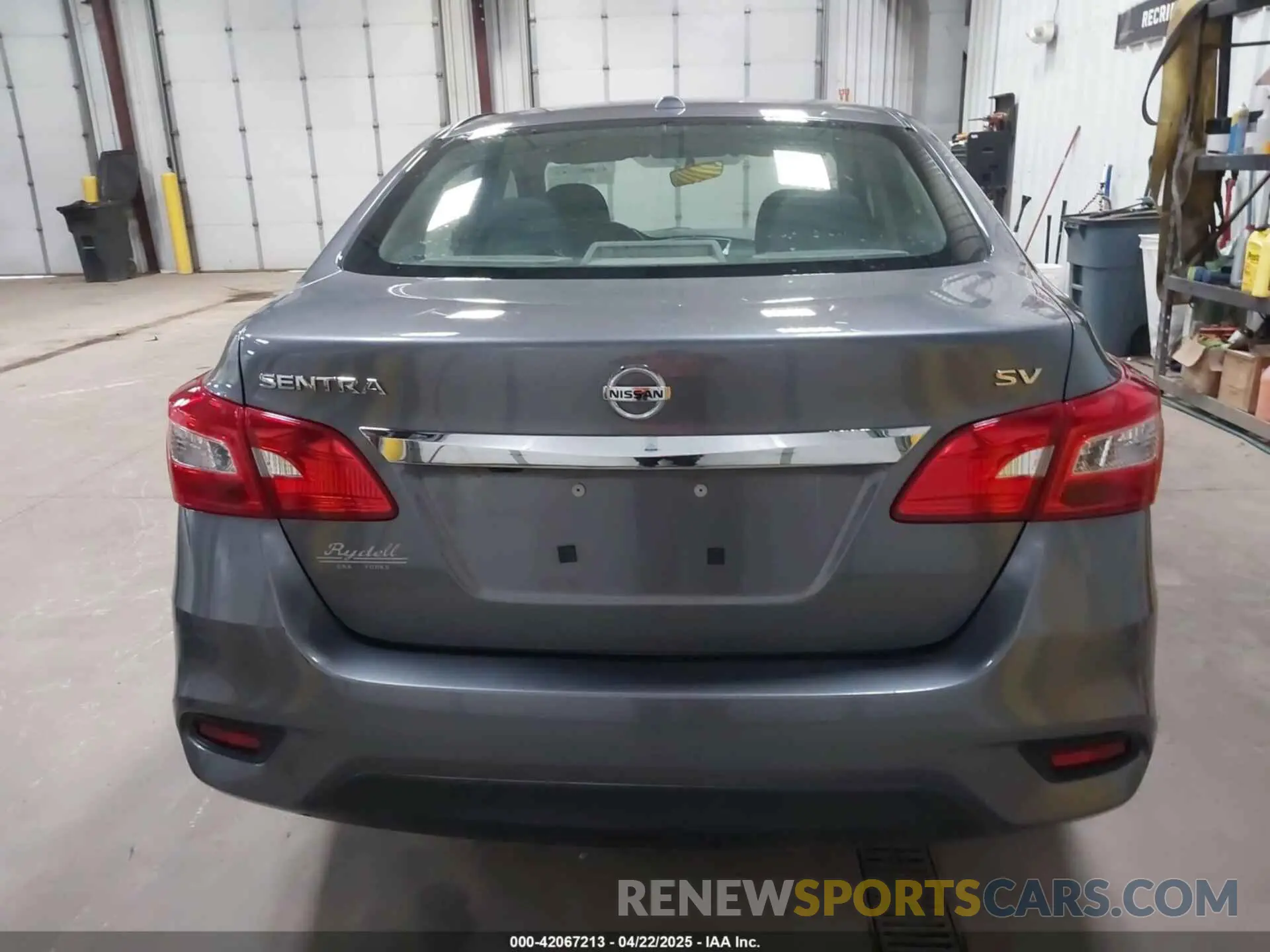 17 Фотография поврежденного автомобиля 3N1AB7AP1KY421711 NISSAN SENTRA 2019
