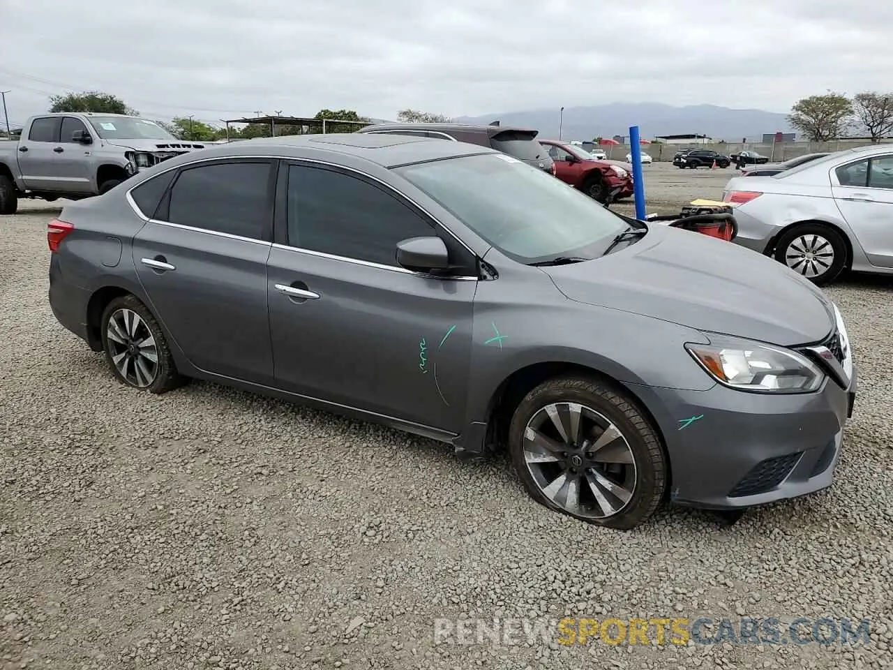 4 Фотография поврежденного автомобиля 3N1AB7AP2KY204362 NISSAN SENTRA 2019