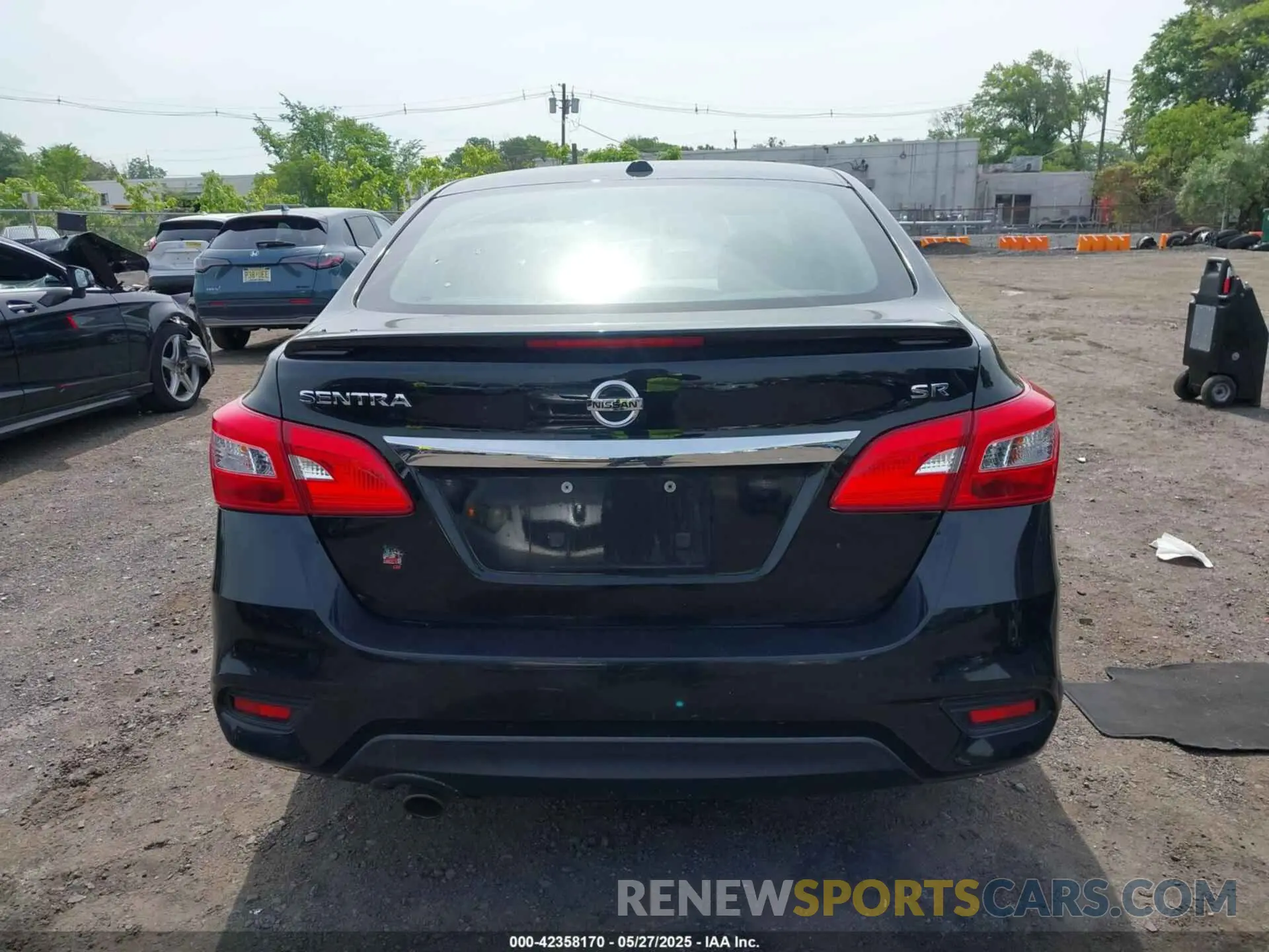 17 Photograph of a damaged car 3N1AB7AP2KY211327 NISSAN SENTRA 2019