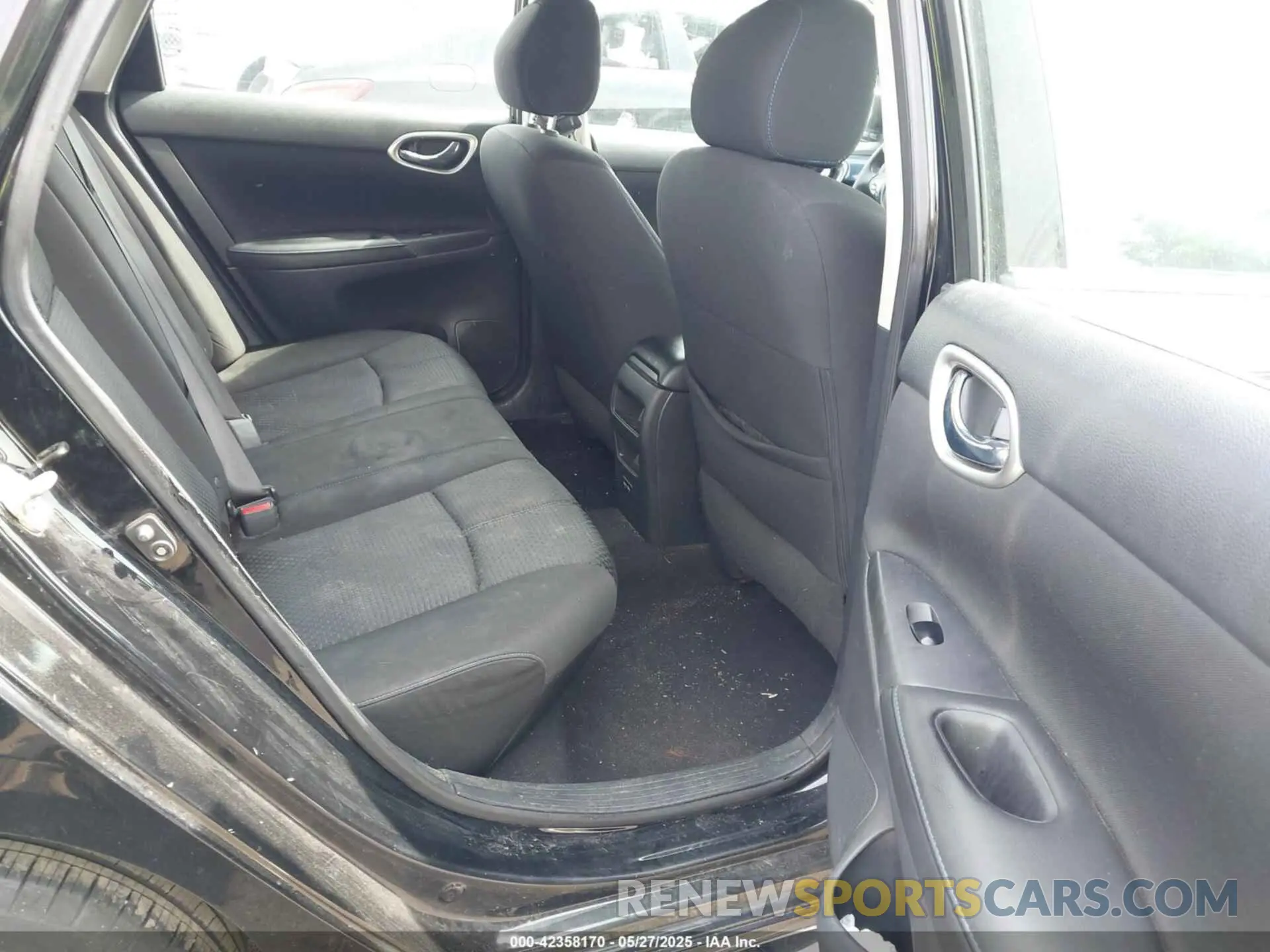 8 Photograph of a damaged car 3N1AB7AP2KY211327 NISSAN SENTRA 2019