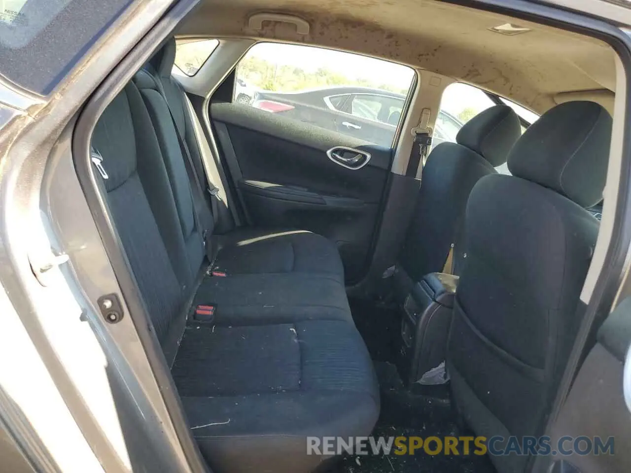 10 Фотография поврежденного автомобиля 3N1AB7AP2KY252587 NISSAN SENTRA 2019