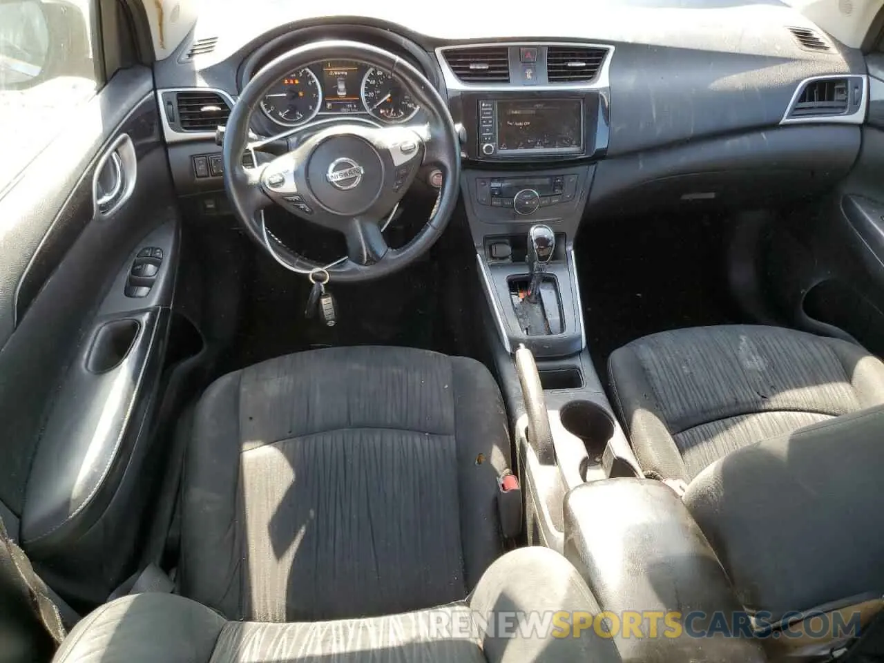 8 Фотография поврежденного автомобиля 3N1AB7AP2KY252587 NISSAN SENTRA 2019