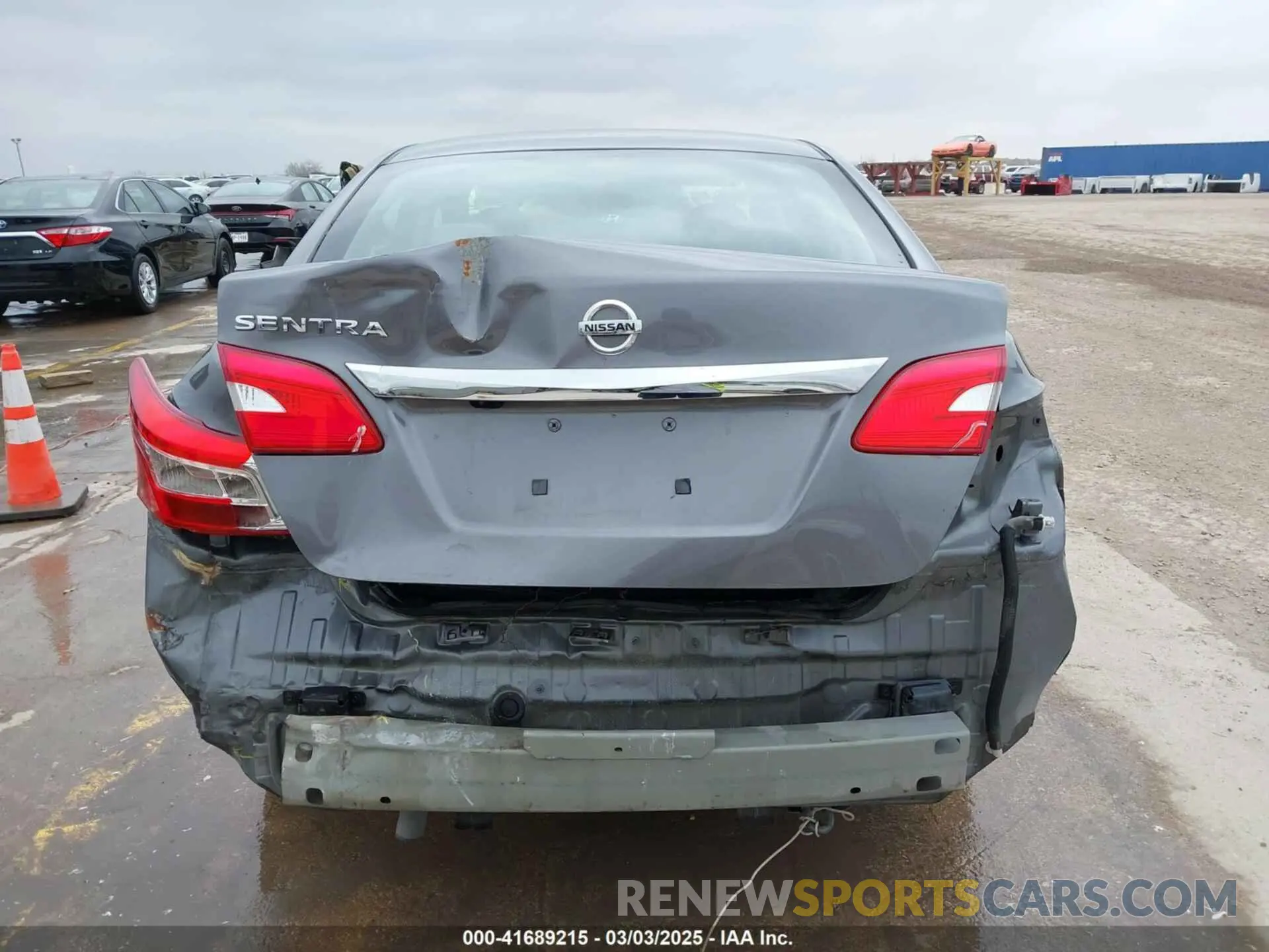 17 Photograph of a damaged car 3N1AB7AP2KY302551 NISSAN SENTRA 2019