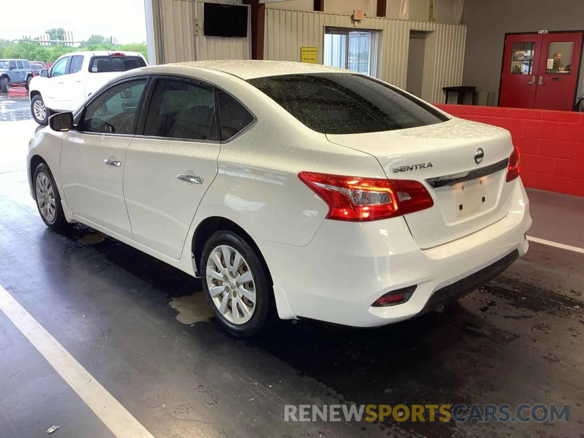 1 Фотография поврежденного автомобиля 3N1AB7AP2KY325098 NISSAN SENTRA 2019