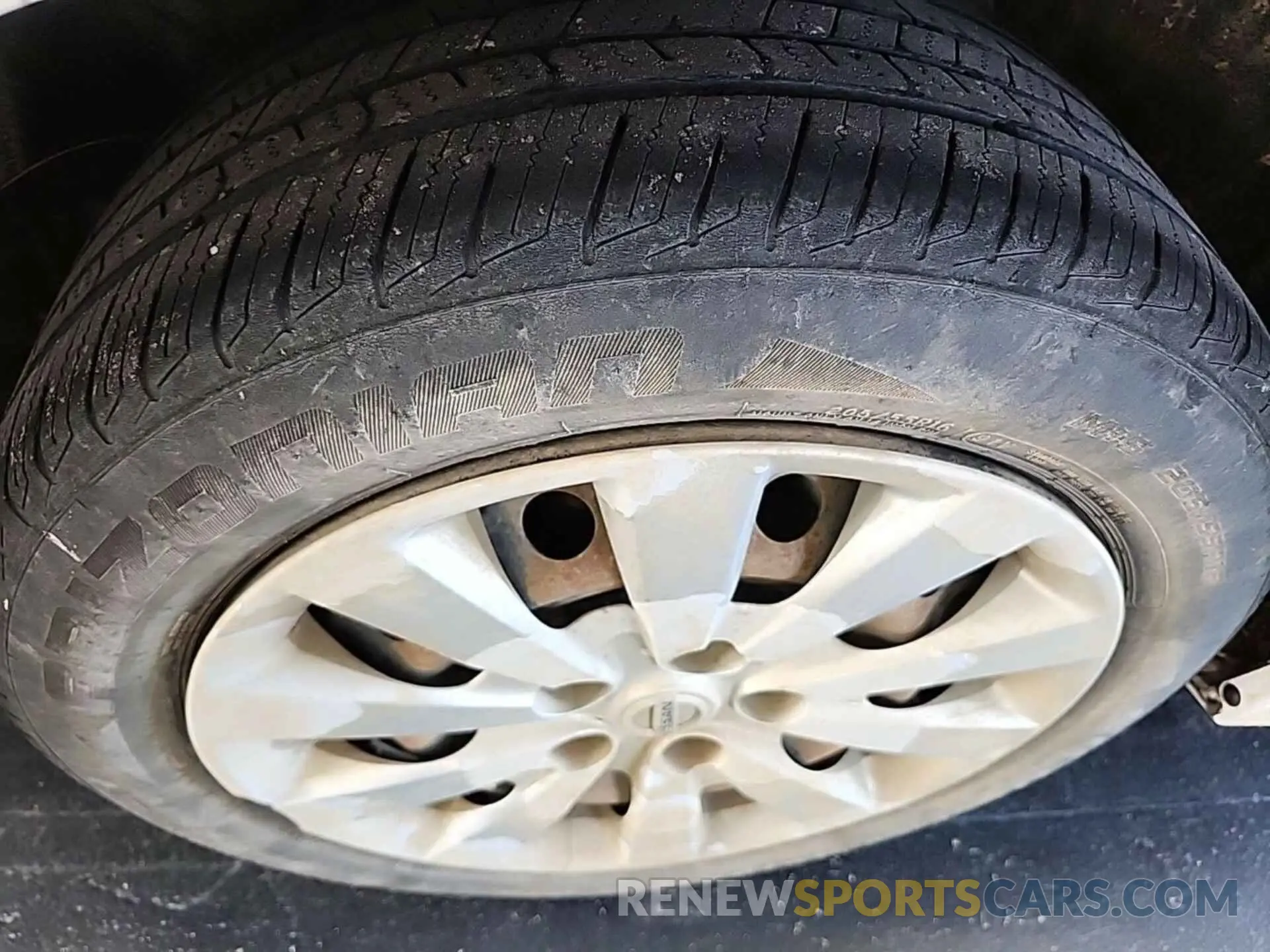 10 Фотография поврежденного автомобиля 3N1AB7AP2KY325098 NISSAN SENTRA 2019