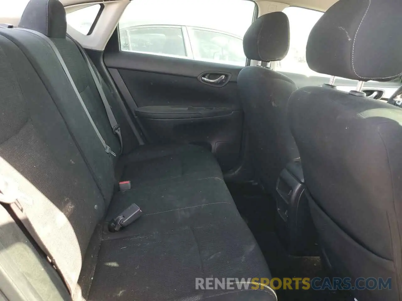 11 Фотография поврежденного автомобиля 3N1AB7AP2KY329233 NISSAN SENTRA 2019