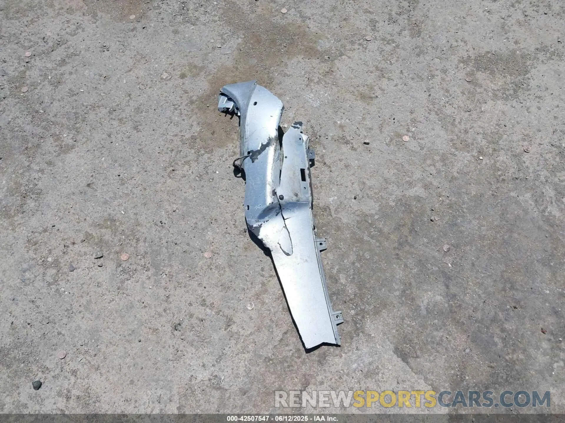 12 Photograph of a damaged car 3N1AB7AP2KY331323 NISSAN SENTRA 2019