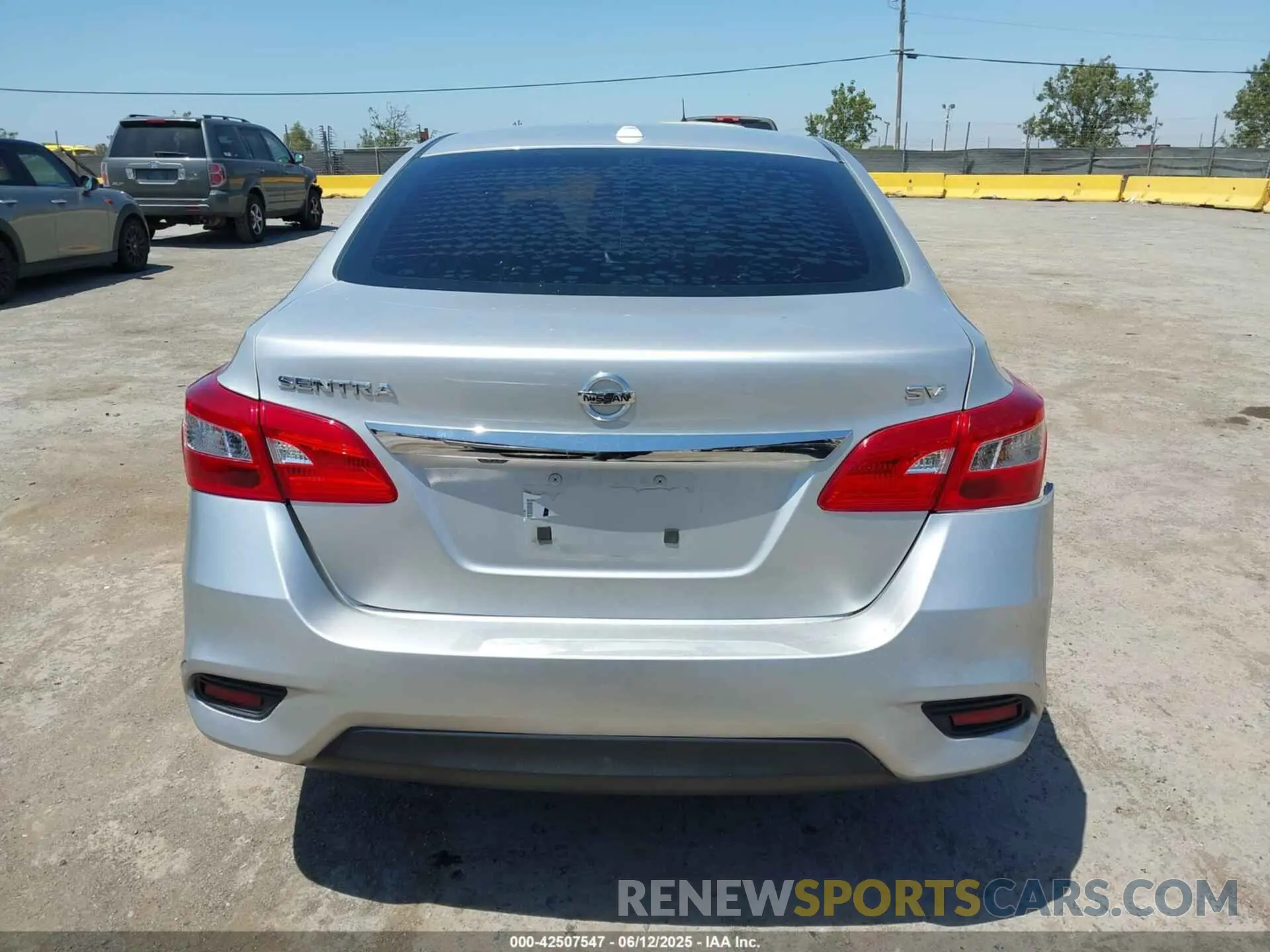 17 Photograph of a damaged car 3N1AB7AP2KY331323 NISSAN SENTRA 2019