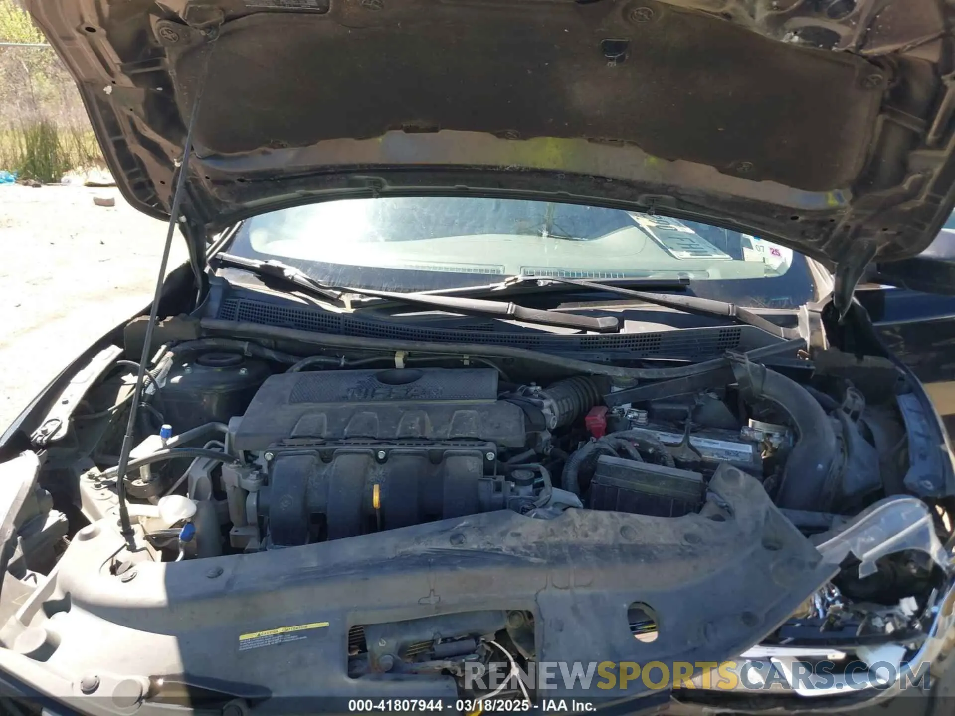 10 Photograph of a damaged car 3N1AB7AP2KY345206 NISSAN SENTRA 2019