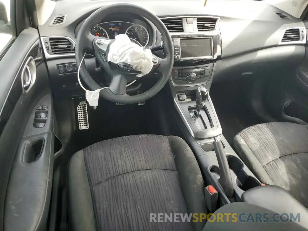 8 Photograph of a damaged car 3N1AB7AP2KY366346 NISSAN SENTRA 2019