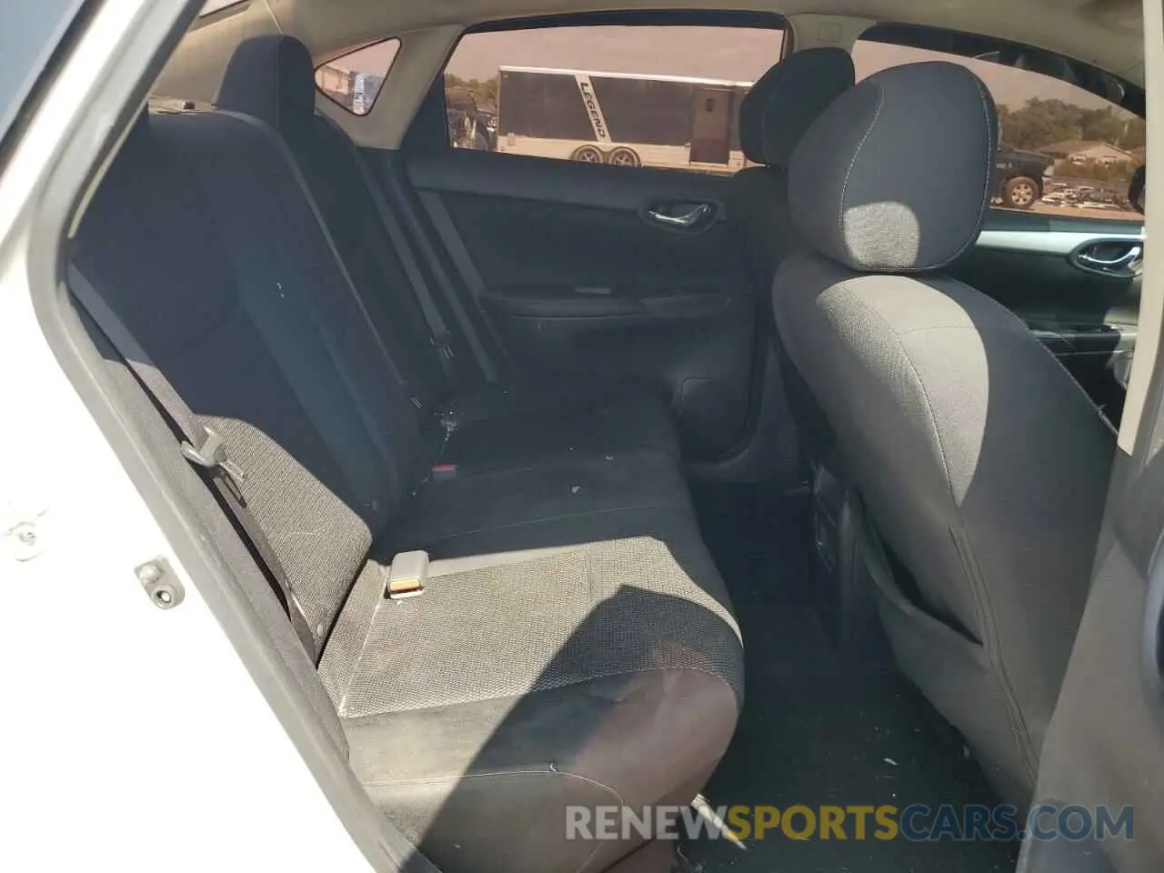 10 Photograph of a damaged car 3N1AB7AP2KY408403 NISSAN SENTRA 2019