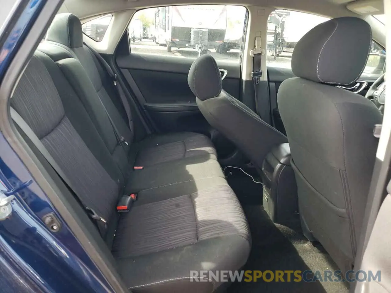 10 Фотография поврежденного автомобиля 3N1AB7AP2KY450330 NISSAN SENTRA 2019
