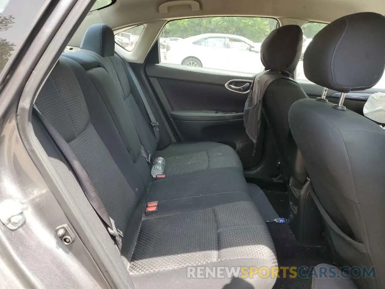10 Photograph of a damaged car 3N1AB7AP2KY456239 NISSAN SENTRA 2019