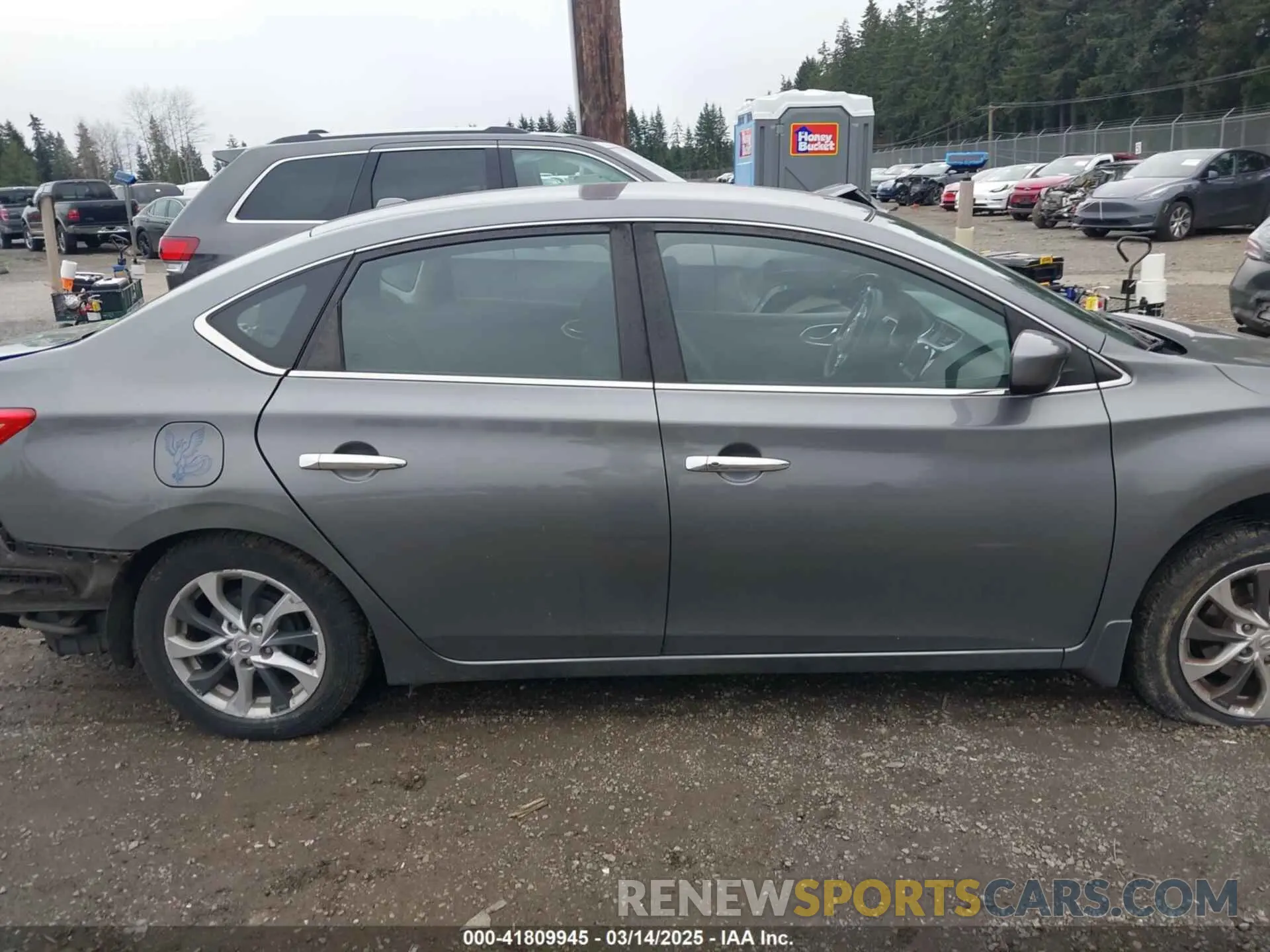 13 Photograph of a damaged car 3N1AB7AP3KL607683 NISSAN SENTRA 2019