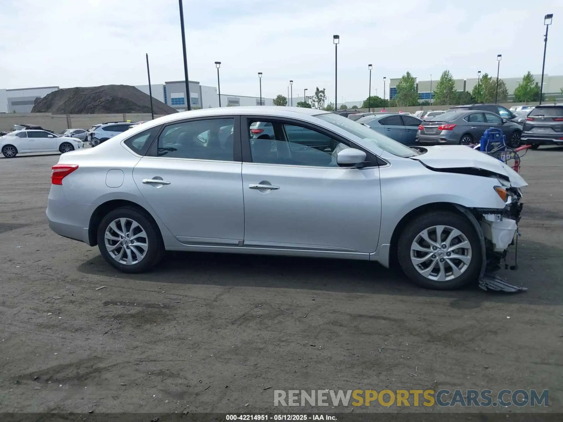 14 Фотография поврежденного автомобиля 3N1AB7AP3KY229948 NISSAN SENTRA 2019