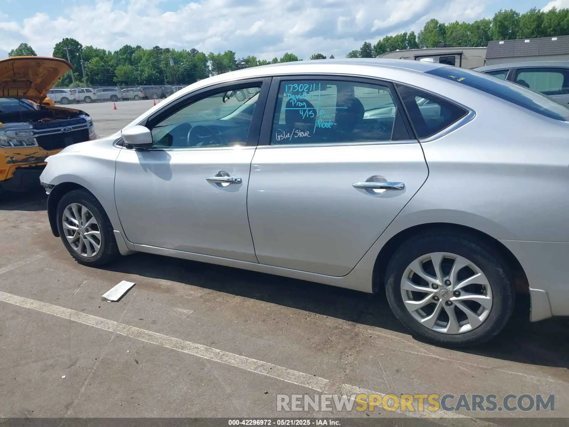 15 Фотография поврежденного автомобиля 3N1AB7AP3KY257037 NISSAN SENTRA 2019
