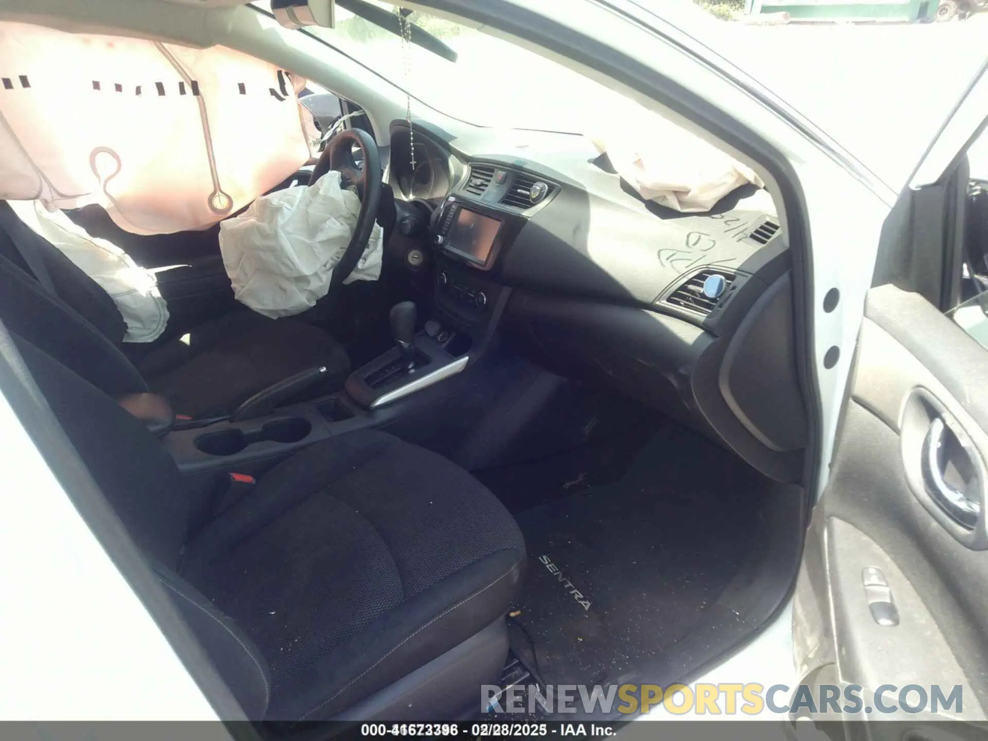 5 Photograph of a damaged car 3N1AB7AP3KY261217 NISSAN SENTRA 2019