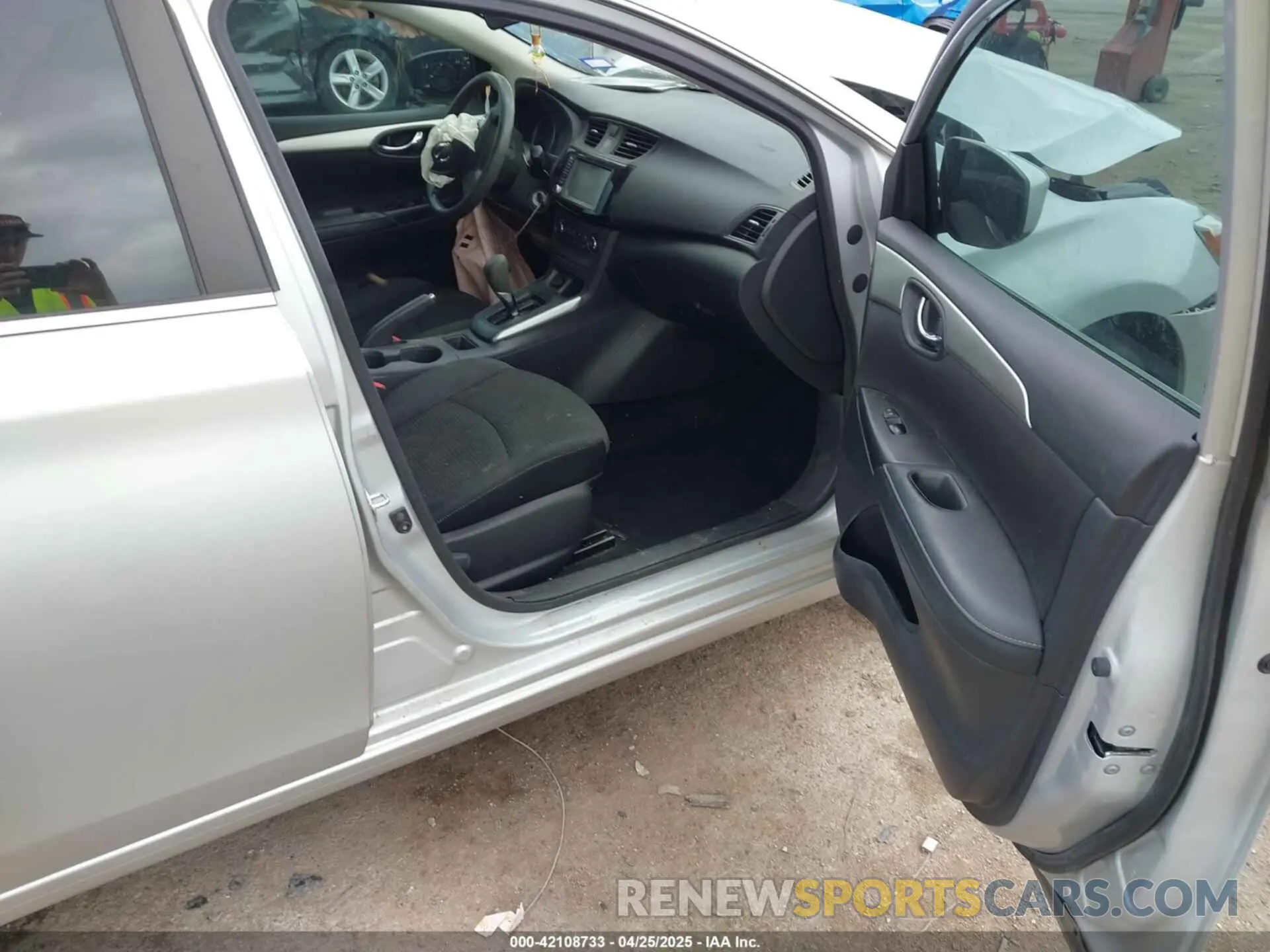 5 Photograph of a damaged car 3N1AB7AP3KY297828 NISSAN SENTRA 2019