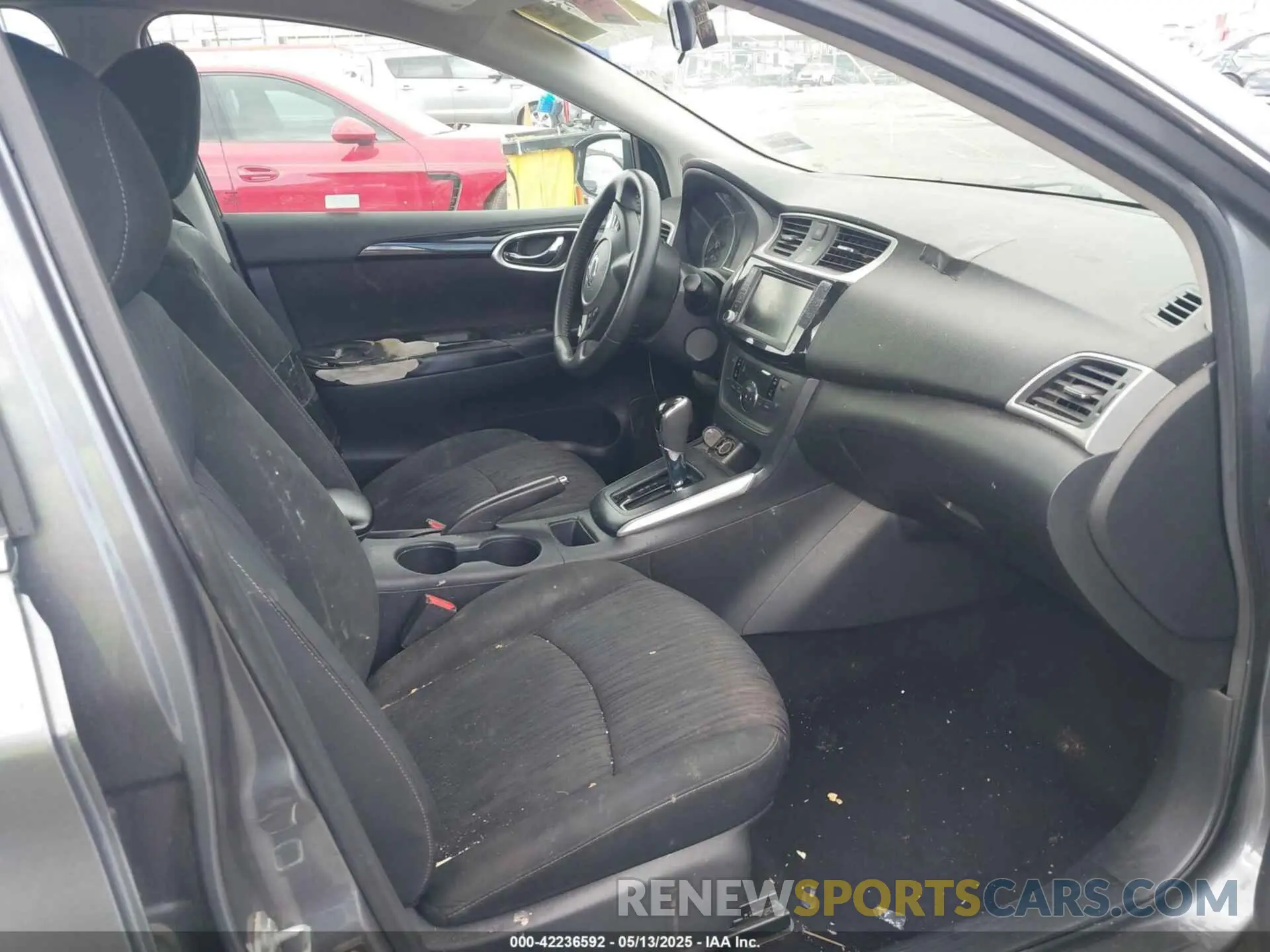 5 Photograph of a damaged car 3N1AB7AP3KY327751 NISSAN SENTRA 2019