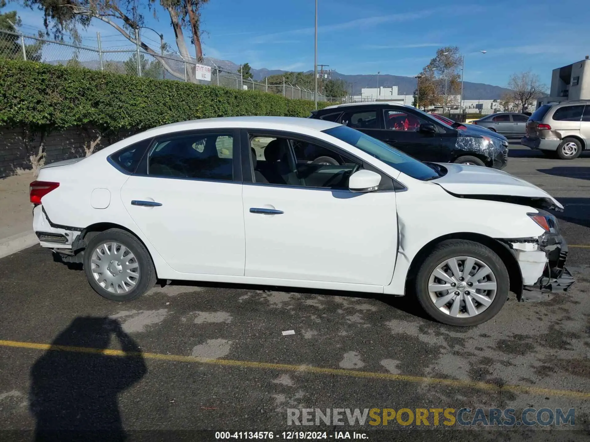 14 Фотография поврежденного автомобиля 3N1AB7AP3KY362774 NISSAN SENTRA 2019