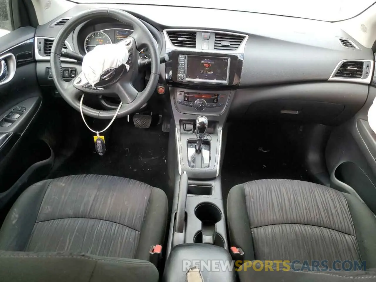 8 Фотография поврежденного автомобиля 3N1AB7AP3KY367828 NISSAN SENTRA 2019