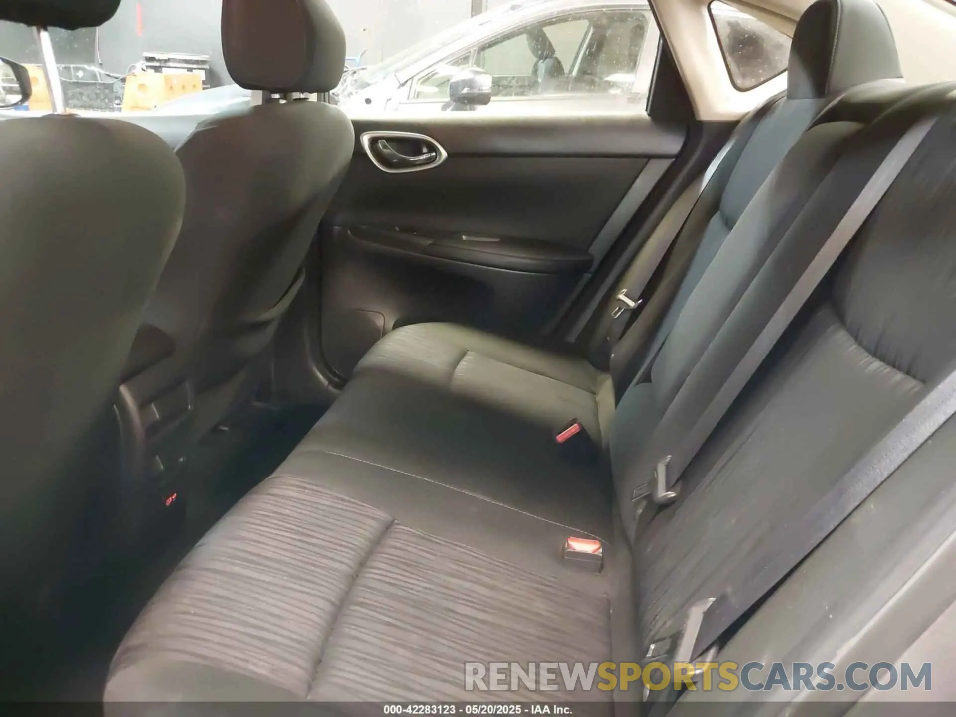 8 Фотография поврежденного автомобиля 3N1AB7AP3KY368736 NISSAN SENTRA 2019