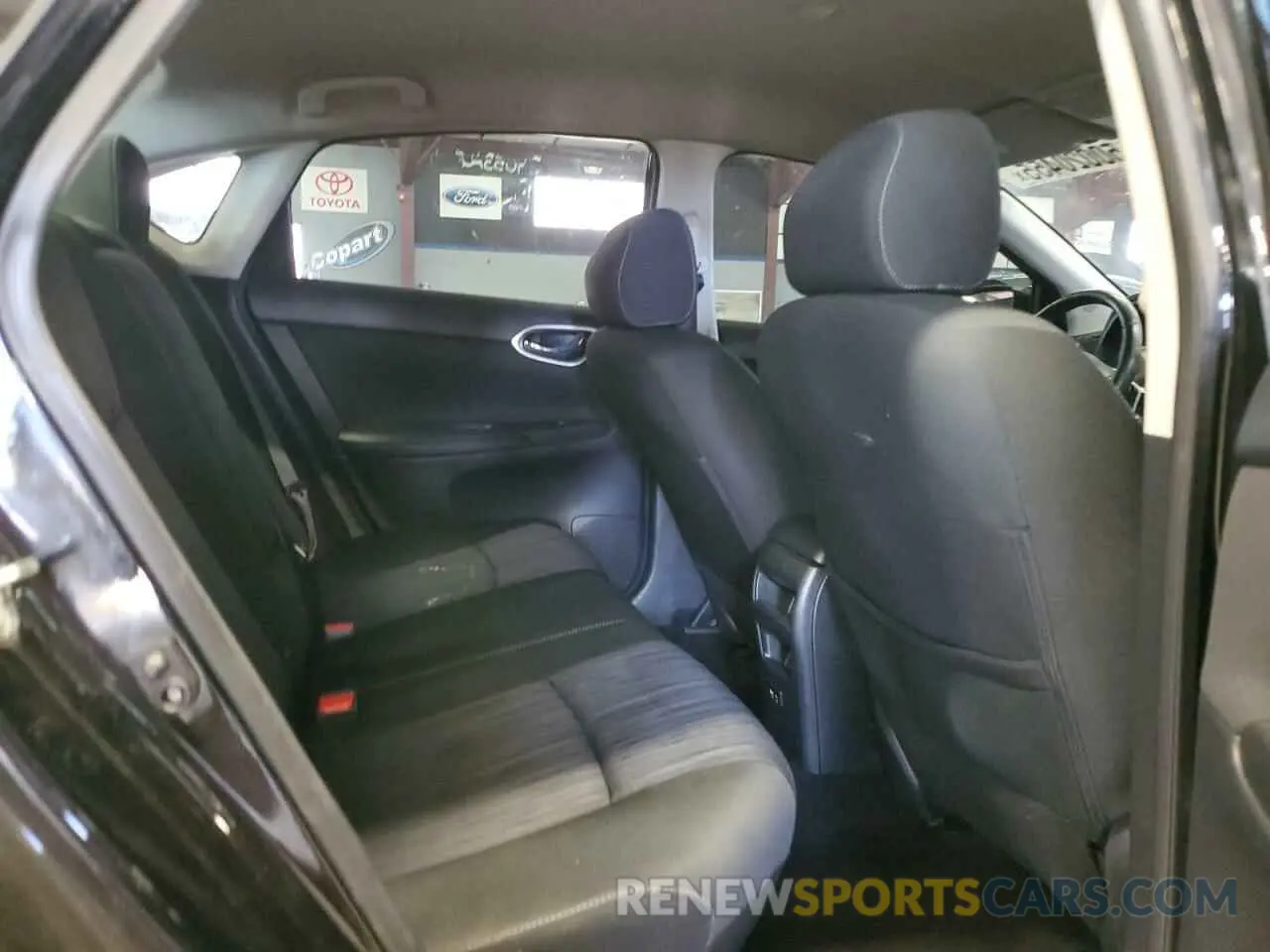 10 Фотография поврежденного автомобиля 3N1AB7AP3KY435481 NISSAN SENTRA 2019