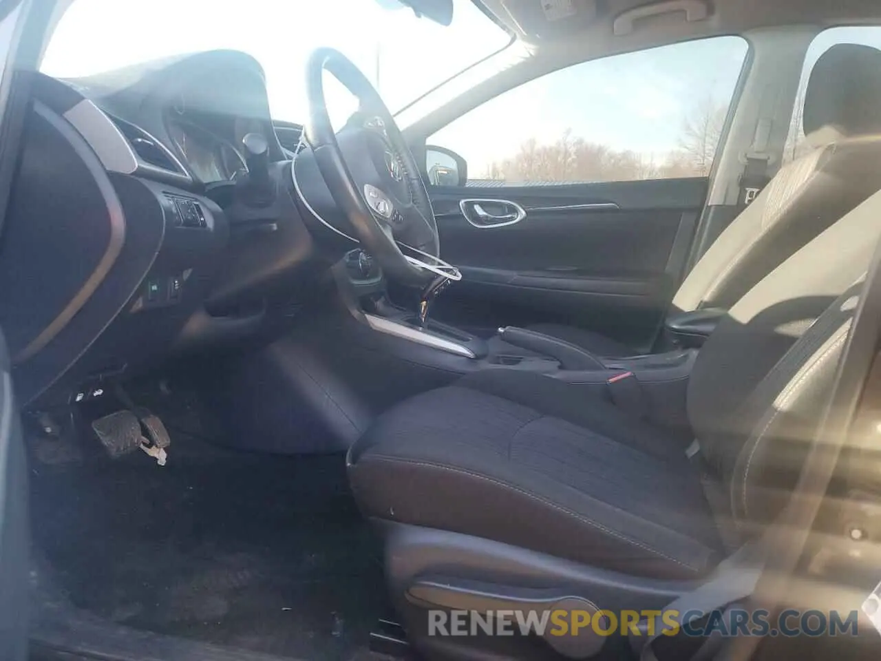 7 Фотография поврежденного автомобиля 3N1AB7AP3KY435481 NISSAN SENTRA 2019