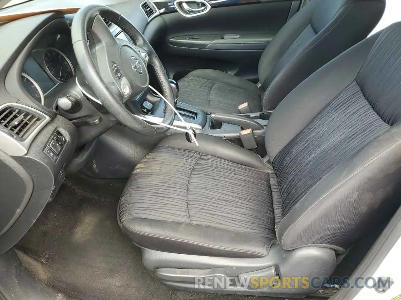 7 Фотография поврежденного автомобиля 3N1AB7AP4KY252526 NISSAN SENTRA 2019